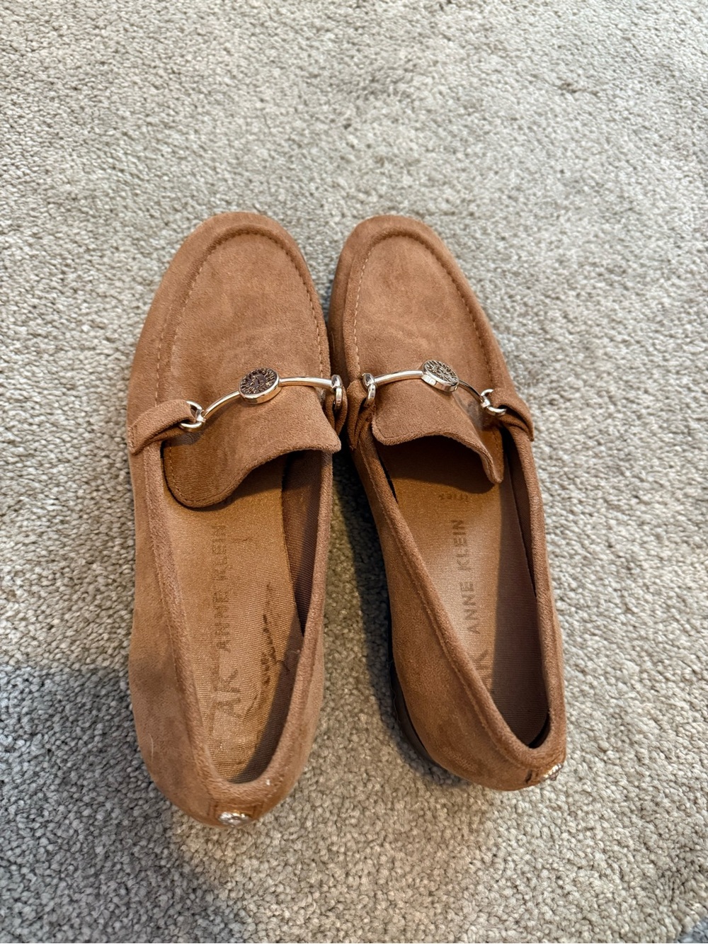 Anne Klein Flex Womens Tan Suede Bit Loafers
